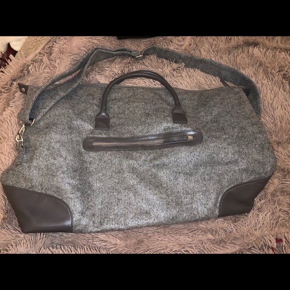 dsw duffle bag